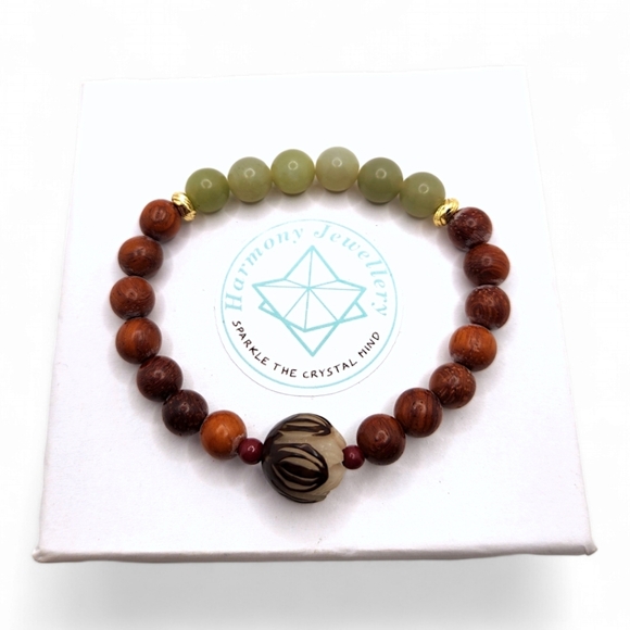 8 mm Jade, Wood, Bodhi root charm bracelet - Picture 2 of 5